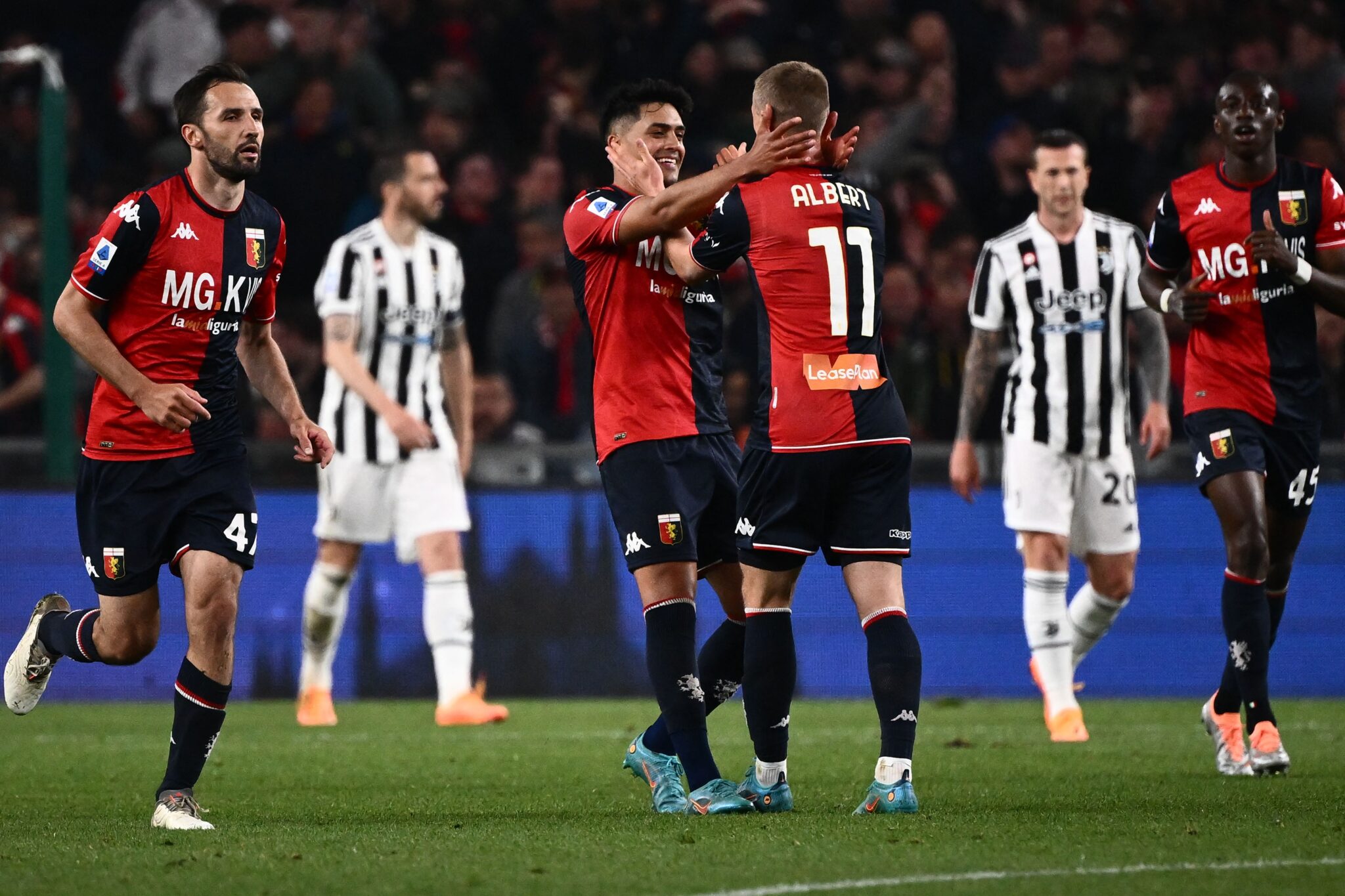 Nadiem Amiri of Genoa CFC during the Serie A match between SSC